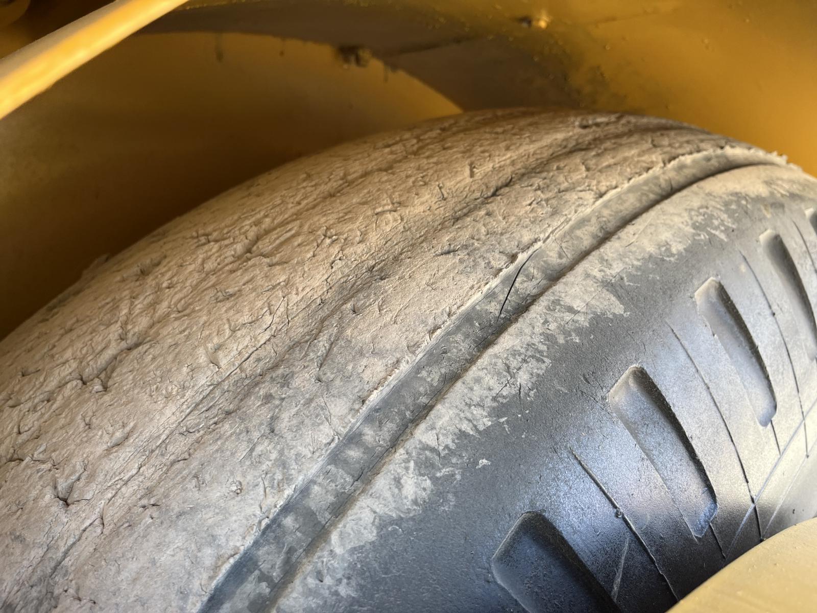 ./imagenes/INVOICE/2019/17939/CATERPILLAR AP1000D (14).JPG